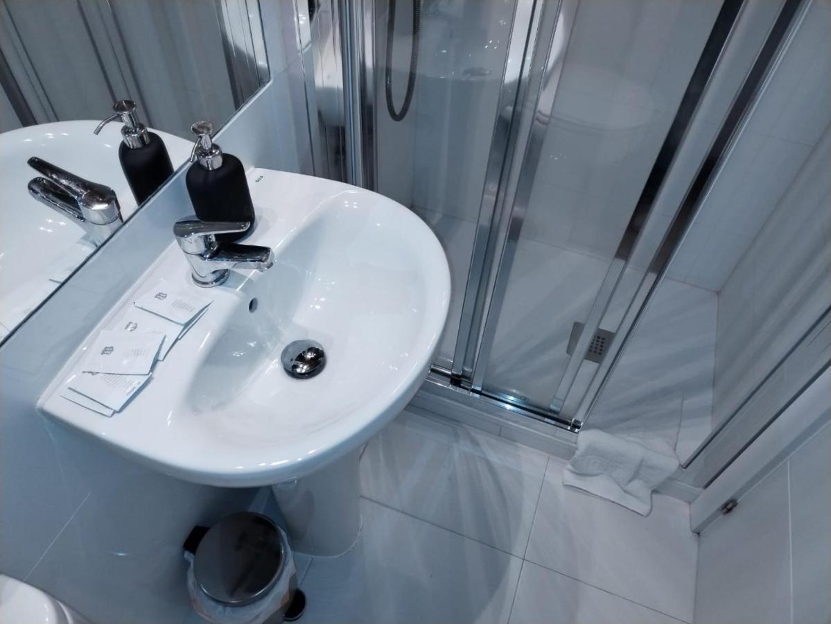 Estudio Con 2 Plantas - Puerta Del Sol Madrid Kültér fotó