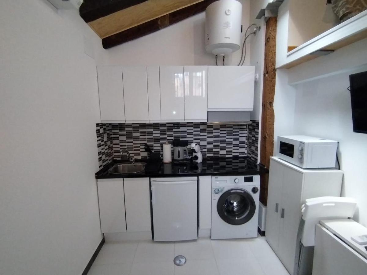 Estudio Con 2 Plantas - Puerta Del Sol Madrid Kültér fotó