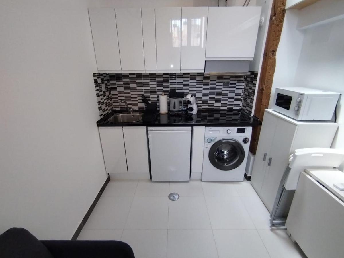 Estudio Con 2 Plantas - Puerta Del Sol Madrid Kültér fotó